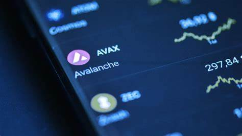 AVAX Slips 2% As Grayscale Dumps Avalanche From Large Cap Fund - Decrypt