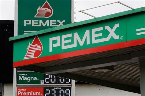 Mexico raises $12bn through debt offering to aid state oil company Pemex