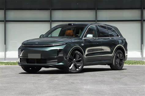 Should You Buy LI Stock as Li Auto Gears Up for Li i6 SUV Launch?