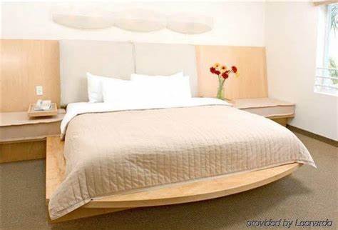 HOTEL ST AUGUSTINE - Miami Beach FL 347 Washington 33139