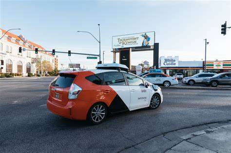 My first self-driving car ride with an empty driver seat was surprisingly not terrifying - Mashable