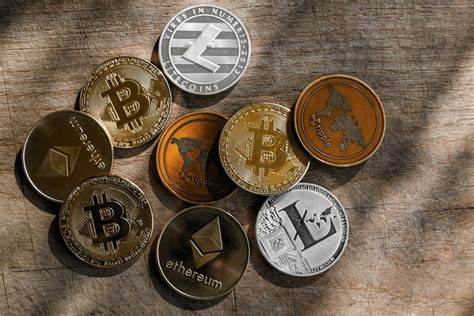 Bitcoin Breaches $98K, Ethereum, Dogecoin Flat As SEC Relaxes Crypto Enforcement: Top Analysts Are Focused On This Level For A Potential BTC Upside - Benzinga