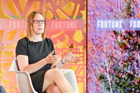 SEC Commissioner Hester Peirce Calls for ‘Legal Clarity and Freedom to Experiment’ for DeFi - Coinspeaker