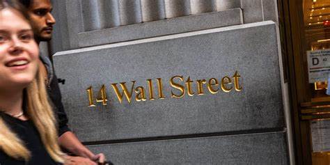 Welcome to Wall Street: 5 market vets share early-career memories from the craziest days in market history