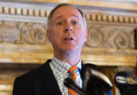 Top Republican Robin Vos weighs in on tax cuts, being 'tight' with Trump and 'inseminated people' - Yahoo