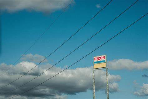 Exxon Mobil (XOM) Upheld by UBS Amid Growth in Permian and Energy Transition