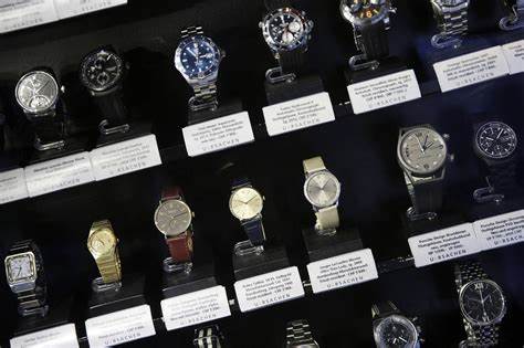 Swiss Exports Slip as Frontrunning Fades, Strong Franc Hits Demand