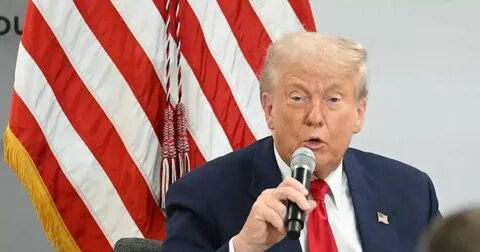 Trump said he'll put a 100% tariff on countries that give up the dollar. That could backfire. - Business Insider
