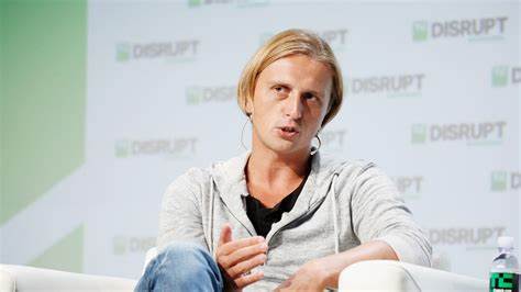 Revolut Seeks $1B in New Funding at $65B Valuation: FT