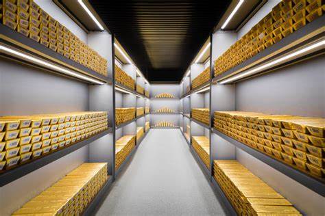 Germany and Italy pressed to bring $245B of gold home from US