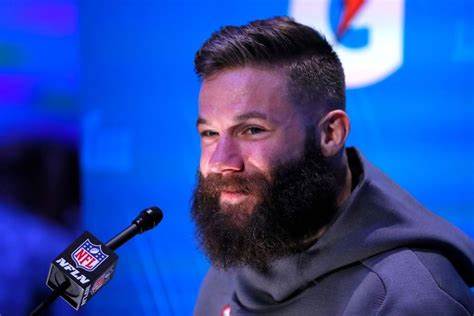 A Silicon Valley billionaire chastised NFL legend Julian Edelman over a bad grade as a schoolboy. It led to a lifelong habit - Yahoo Finance
