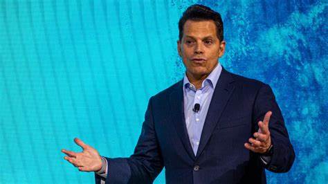 Anthony Scaramucci Says Crypto Advocates Are Distancing Harris from Gensler and Sen. Warren