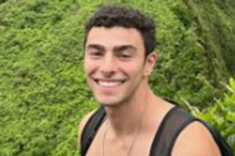 Luigi Mangione ‘Had Everything Going for Him’ Before Murder Arrest: ‘It’s Unfathomable’ - Yahoo