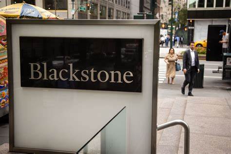Blackstone Results Pop on Higher Fees, Assets Under Management