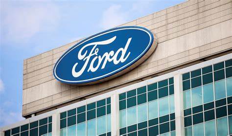 Exclusive-Ford calls majority of workforce into the office four days a week
