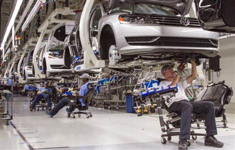 VW ‘considers cutting 30,000 jobs’ - The Telegraph