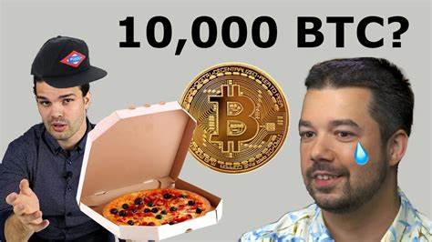 Man bought two pizzas 13 years ago with 10,000 Bitcoin that's now worth $437,000,000 - UNILAD