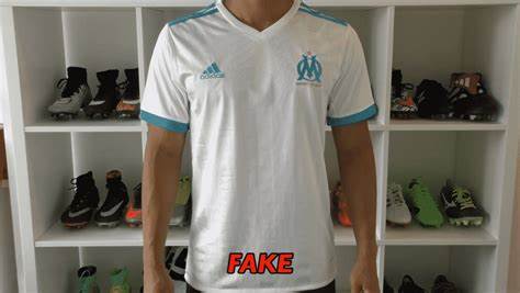Taille des maillots fake sur le forum Football - 15-08-2017 17:21:51 