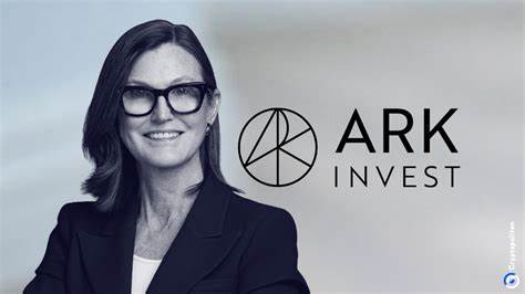 Ark Invest’s Cathie Wood dumps $110M more Circle shares amid valuation surge flipping Robinhood