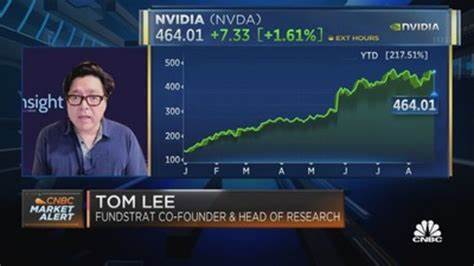 Tom Lee Says Tesla's Magic Isn't About Government Subsidies: 'It's A Granny Shot' Powered By Elon Musk, AI And Massive Data