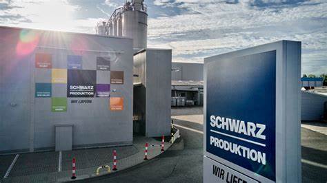 Schwarz Produktion eyes move for German honey maker Göbber