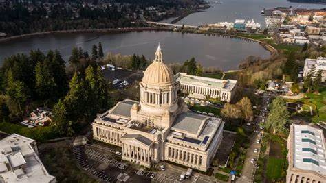 First Fed Bank CEO resigns, COO tapped as interim chief