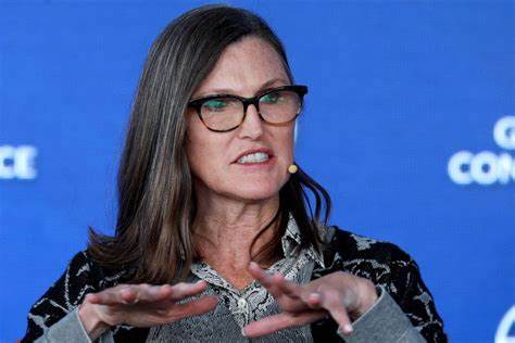 Cathie Wood Affirms $1.5M Bitcoin Forecast Amid ETF Withdrawals: Finance Redefined