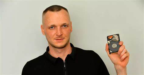 Dad who binned £275m Bitcoin hard drive reveals he wants to sue 