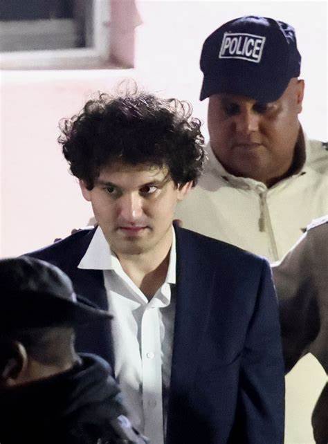 US charges FTX’s Bankman-Fried with fraud, bail denied in Bahamas - Al Jazeera English