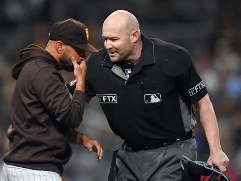 MLB Commissioner: It’s a “Pretty Good Bet” FTX Patches Won’t Be on Umpires Next Season - CoinDesk
