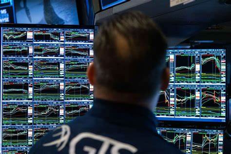 S&P 500 Stalls Within Striking Distance of Record
