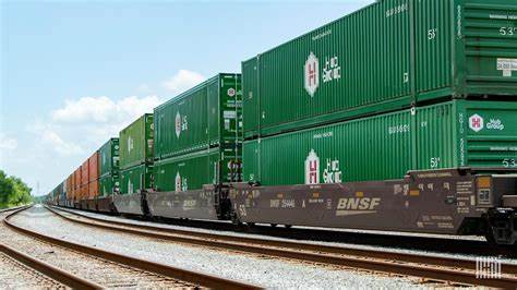 Hub Group is fully behind a potential UP-NS transcontinental railroad creation