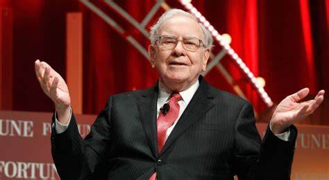 Warren Buffett's company is sitting on $347 billion in cash — how to follow his lead as an everyday investor