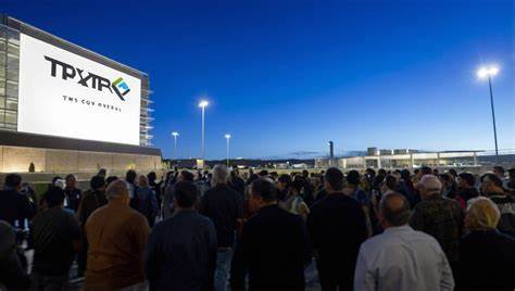 RTX cuts 2025 profit forecast as tariff costs weigh