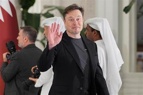 How Boeing, Walmart, and Tesla tell the stock story of 2025