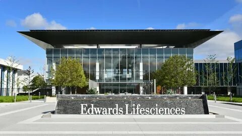 Edwards Lifesciences Lifts 2025 Outlook On Strong First Half Performance