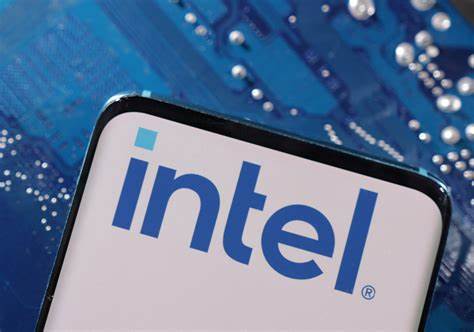 Intel shares fall as dour forecasts overshadow CEO's turnaround promises