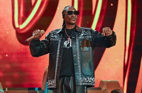 Snoop Dogg responds to backlash over Trump Crypto Ball: "I'm still a Black man, still 100 per cent Black" - NME