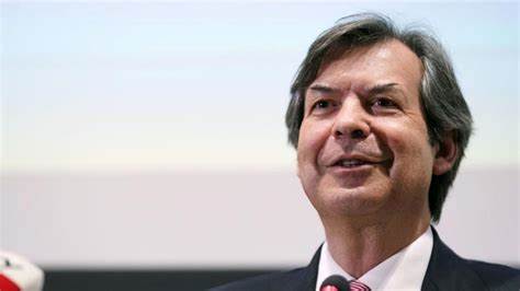 Intesa Sanpaolo regina in borsa (senza risiko), ecco i nuovi target 