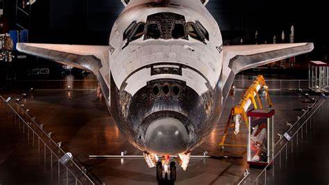 A heist": Senator calls out Texas for trying to steal shuttle from Smithsonian