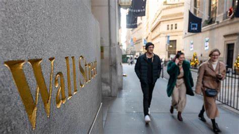 First US Spot XRP and Dogecoin ETFs To Begin Trading This Week, Analysts Say