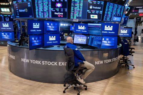 Stock market rebounds for second straight day as the White House signals even more strongly it wants to make nice on tariffs