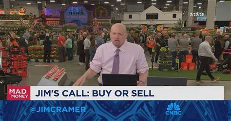 Jim Cramer Says Waste Management Earnings Reflect Economic Health