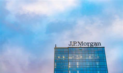 JPMorgan shares hit a record this week, but Baird analysts say time to sell