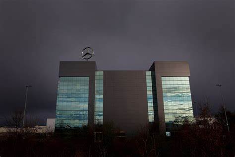 Mercedes says no supply chain disruptions after China export concerns