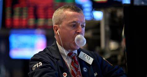 Stocks Mixed as Bond Yields Climb