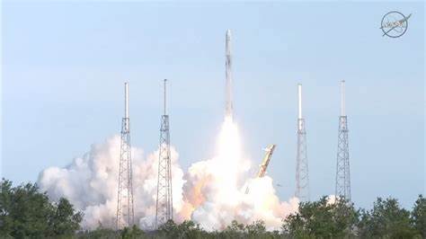 Polaris Dawn": Start mit Falcon-9-Trägerrakete geglückt