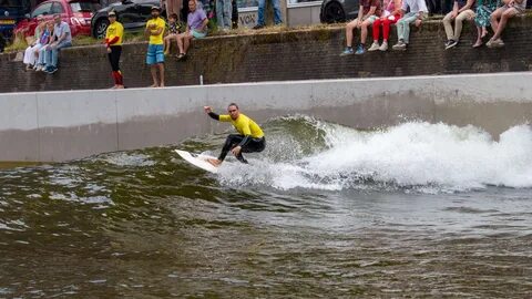 Surfen en Bodyboarden in Rotterdam Centrum | RiF010 Wavepool