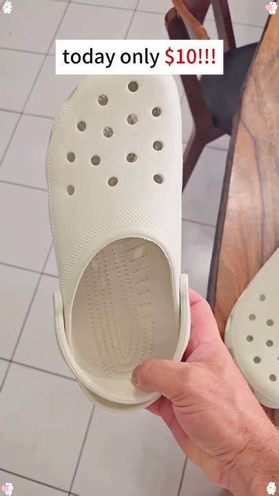 Don't Sleep on Crocs: The Market's Comfiest Clog Is a Value Play