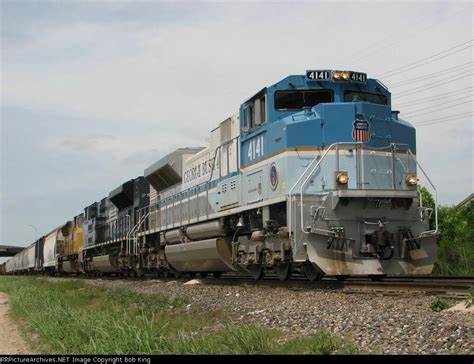 welcome to preservation, BN #9400. Now UP #4141 isn't alone as a 